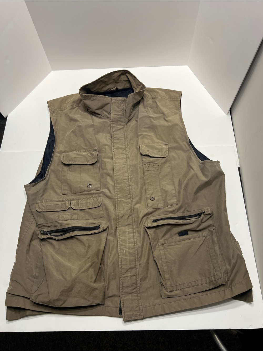 Men's Khaki Multi-Pocket Field Vest